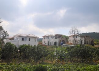 Bảo Lâm: Khu nhà 22 căn liền kề ngang nhiên xây dựng không phép