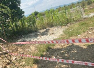 Đạ Tẻh: Khoan giếng xuất hiện khí lạ, đốt cháy