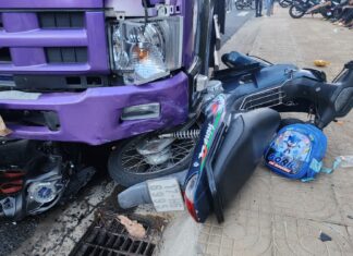 Đà Lạt: Tai nạn giữa ô tô và 2 xe máy, 3 người nhập viện