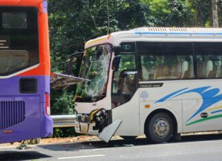 Đà Lạt: 3 xe khách va chạm liên hoàn trên đèo Prenn