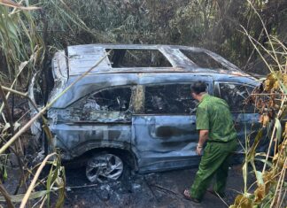 Lâm Đồng: Phát hiện xe con cháy rụi dưới chân đèo Con Ó