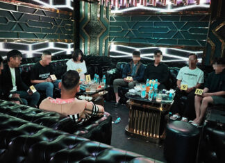 Hàng chục cảnh sát đột kích quán SKY lúc rạng sáng, phát hiện 16 người dương tính với ma túy