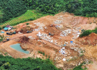 Lâm Đồng: Phát hiện thêm hầm khai thác đá chẻ không phép quy mô lớn