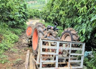 Lâm Đồng: Lật xe máy cày khiến 1 người đàn ông tử vong tại chỗ