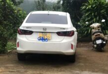 Lâm Đồng: Một người tử vong trong xe ôtô đậu bên lề đường