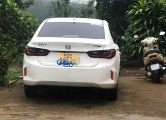 Lâm Đồng: Một người tử vong trong xe ôtô đậu bên lề đường