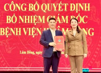 Ông Lê Văn Tiến giữ chức Giám đốc Bệnh viện II Lâm Đồng
