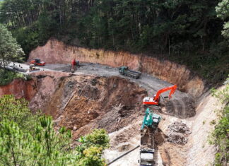 Lâm Đồng: Gấp rút khắc phục sự cố để sớm thông đèo Mimosa