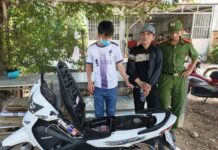 Công an xã Đạ Huoai bắt quả tang thanh niên tàng trữ ma túy