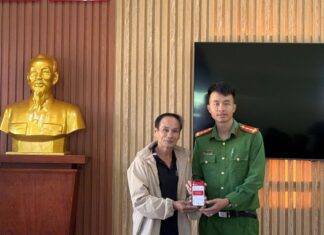 Công an xã Bảo Lâm 3 kịp thời hỗ trợ người dân nhận lại 2,5 tỷ đồng chuyển khoản nhầm